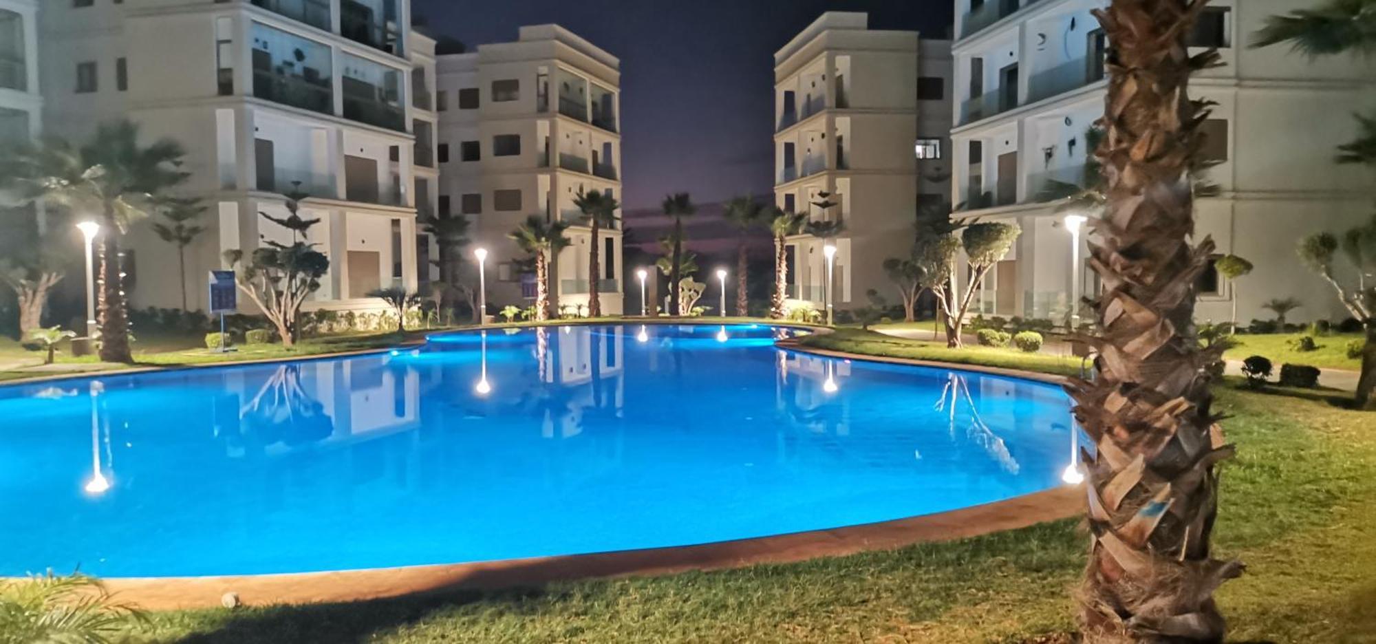 Grand Appartement Vue Golf A 2 Min De La Plage Bouznika Extérieur photo