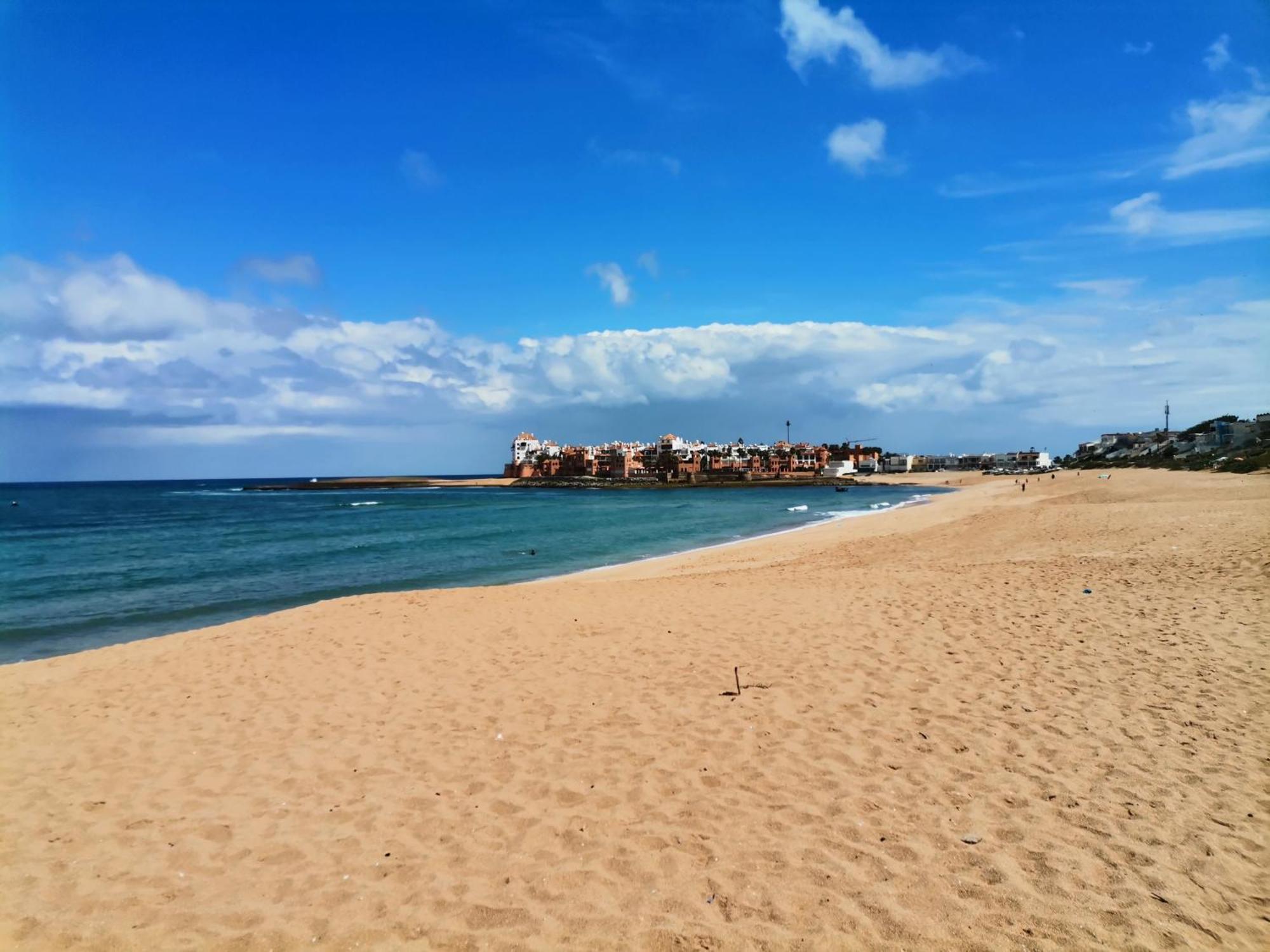 Grand Appartement Vue Golf A 2 Min De La Plage Bouznika Extérieur photo